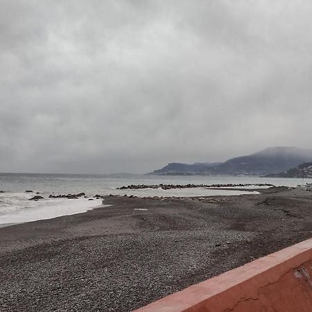 Appartamento Mama Monolocale Terrazzo Vista Mare Ventimiglia Exteriör bild