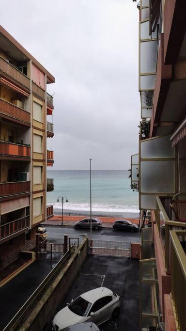Appartamento Mama Monolocale Terrazzo Vista Mare Ventimiglia Exteriör bild